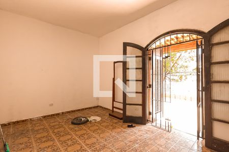 Casa à venda com 165m², 3 quartos e 2 vagasSuíte