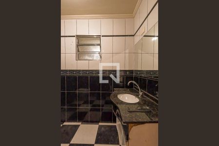 Casa à venda com 165m², 3 quartos e 2 vagasBanheiro 2