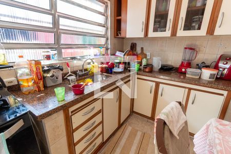 Casa à venda com 197m², 4 quartos e 3 vagasCozinha - Armários