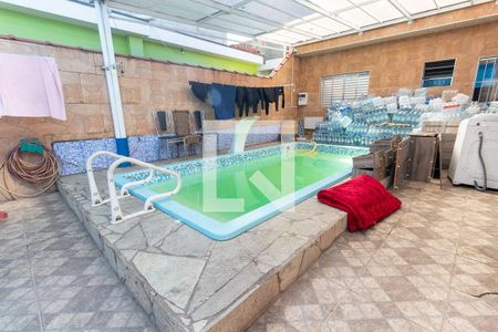 Casa à venda com 197m², 4 quartos e 3 vagasPiscina