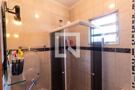 Casa à venda com 197m², 4 quartos e 3 vagasBanheiro 2