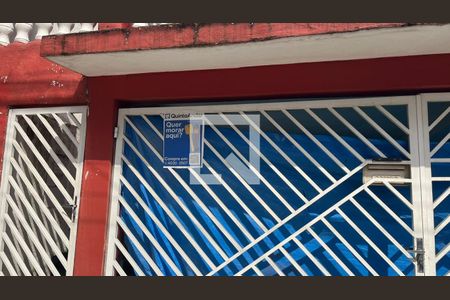 Casa à venda com 164m², 4 quartos e 1 vaga Casa à venda com 164m², 4 quartos e 1 vagaFachada