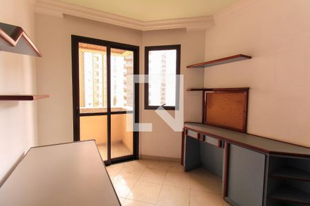 Apartamento à venda com 170m², 3 quartos e 3 vagasQuarto 4