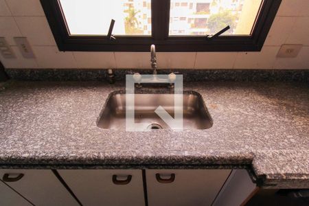 Apartamento à venda com 170m², 3 quartos e 3 vagasCozinha