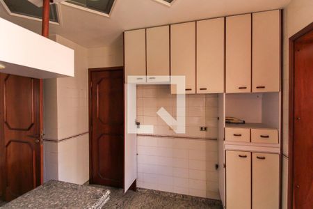 Apartamento à venda com 170m², 3 quartos e 3 vagasCozinha