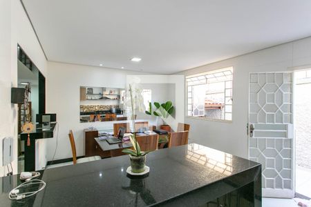 Casa para alugar com 360m², 3 quartos e 5 vagasCopa e Cozinha