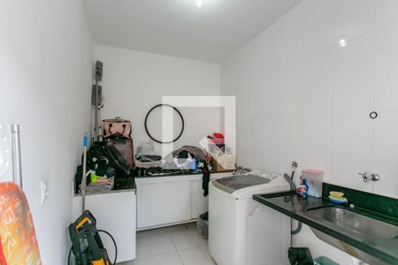 Casa para alugar com 360m², 3 quartos e 5 vagasLavanderia