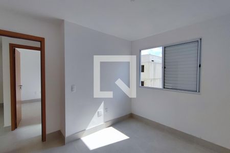 Quarto 2 de apartamento para alugar com 2 quartos, 40m² em Jardim Esmeraldina, Campinas