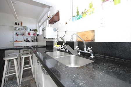 Apartamento à venda com 190m², 4 quartos e 2 vagasCozinha