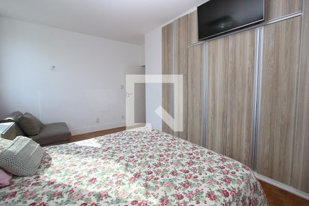 Apartamento à venda com 190m², 4 quartos e 2 vagasQuarto 3 - Suíte