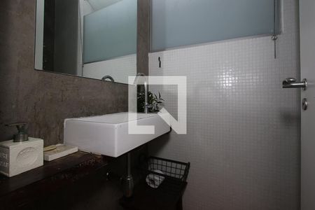 Lavabo de apartamento à venda com 4 quartos, 190m² em Jardim das Bandeiras, São Paulo