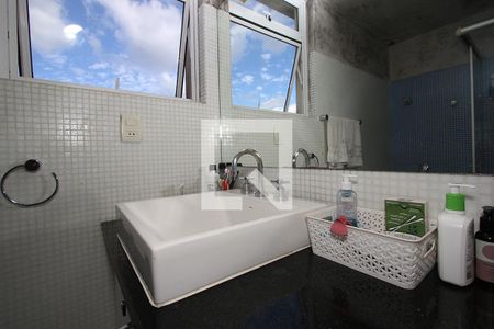 Apartamento à venda com 190m², 4 quartos e 2 vagasBanheiro Quarto 3 - Suíte