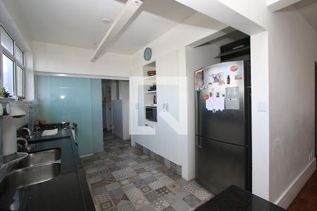 Apartamento à venda com 190m², 4 quartos e 2 vagasCozinha