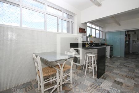 Apartamento à venda com 190m², 4 quartos e 2 vagasCozinha