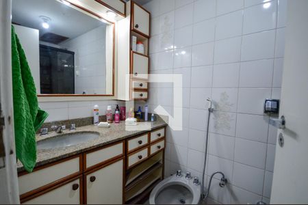 Apartamento à venda com 142m², 3 quartos e 2 vagasBanheiro Social