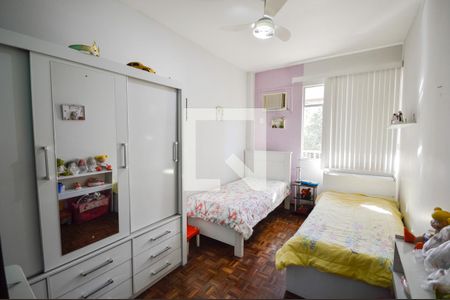 Apartamento à venda com 142m², 3 quartos e 2 vagasQuarto 2