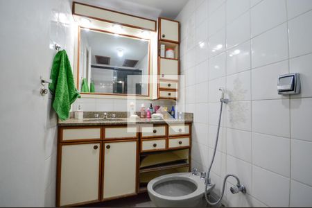 Apartamento à venda com 142m², 3 quartos e 2 vagasBanheiro Social