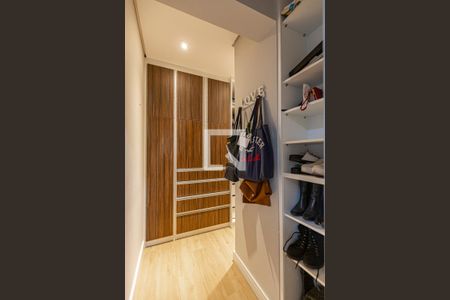 Apartamento à venda com 200m², 4 quartos e 6 vagasCloset da Suite 3