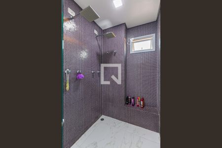 Apartamento à venda com 200m², 4 quartos e 6 vagasBanheiro da Suite 3