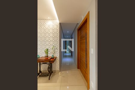 Apartamento à venda com 200m², 4 quartos e 6 vagasCorredor Dormitórios