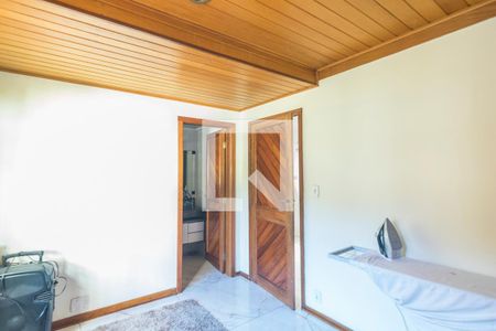 Casa à venda com 800m², 5 quartos e 7 vagas Casa à venda com 800m², 5 quartos e 7 vagasQuarto 5 Suite