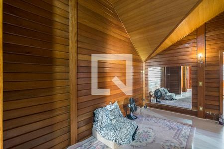 Casa à venda com 800m², 5 quartos e 7 vagas Casa à venda com 800m², 5 quartos e 7 vagasHall dos Quartos