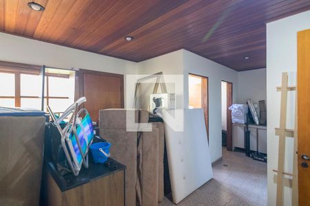 Casa à venda com 800m², 5 quartos e 7 vagas Casa à venda com 800m², 5 quartos e 7 vagasQuarto de Serviço