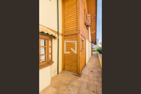 Casa à venda com 800m², 5 quartos e 7 vagas Casa à venda com 800m², 5 quartos e 7 vagasCorredor