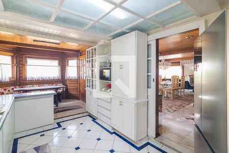 Casa à venda com 800m², 5 quartos e 7 vagas Casa à venda com 800m², 5 quartos e 7 vagasCozinha