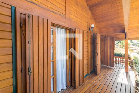 Casa à venda com 800m², 5 quartos e 7 vagas Casa à venda com 800m², 5 quartos e 7 vagasVaranda