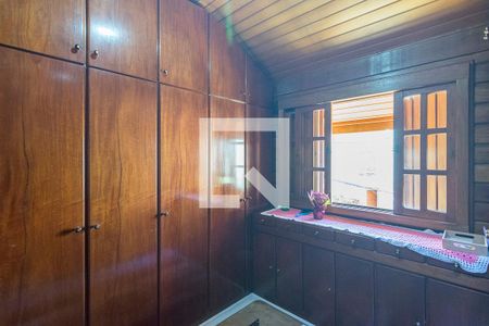 Casa à venda com 800m², 5 quartos e 7 vagas Casa à venda com 800m², 5 quartos e 7 vagasCloset da Suite 1