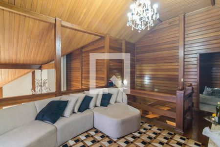 Casa à venda com 800m², 5 quartos e 7 vagas Casa à venda com 800m², 5 quartos e 7 vagasSala