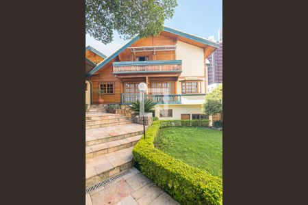 Casa à venda com 800m², 5 quartos e 7 vagas Casa à venda com 800m², 5 quartos e 7 vagasJardim