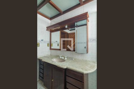 Casa à venda com 800m², 5 quartos e 7 vagas Casa à venda com 800m², 5 quartos e 7 vagasBanheiro da Suite 3