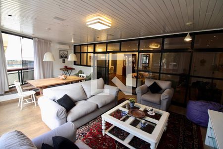 Apartamento à venda com 187m², 4 quartos e 2 vagasVaranda da Sala