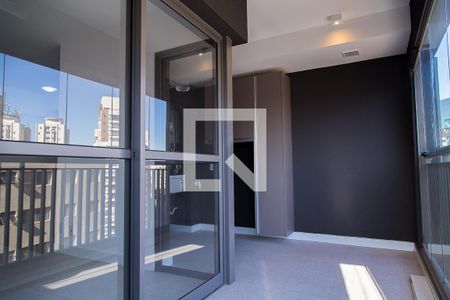Varanda e Área de Serviço de apartamento para alugar com 2 quartos, 61m² em Vila Guarani, São Paulo