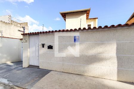 Casa de condomínio à venda com 76m², 3 quartos e 2 vagas Casa de condomínio à venda com 76m², 3 quartos e 2 vagasFachada