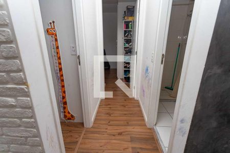 Corredor de apartamento à venda com 2 quartos, 42m² em Campanário, Diadema