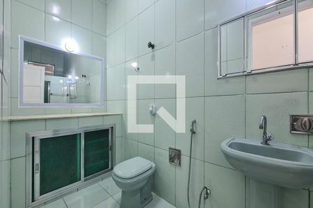 Casa para alugar com 298m², 3 quartos e 4 vagasBanheiro