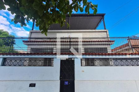 Casa para alugar com 298m², 3 quartos e 4 vagasFachada da casa