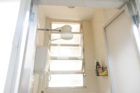 Apartamento à venda com 65m², 2 quartos e sem vagaBanheiro de serviço