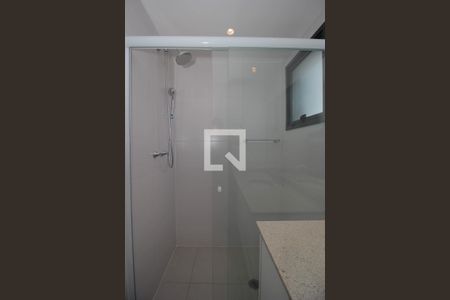 Apartamento à venda com 98m², 2 quartos e 2 vagas Apartamento à venda com 98m², 2 quartos e 2 vagasBanheiro da Suíte 1