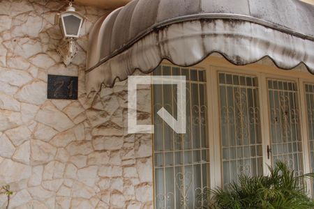 Casa à venda com 281m², 4 quartos e 3 vagasEntrada