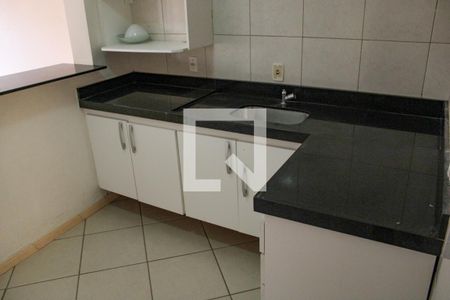 Casa à venda com 281m², 4 quartos e 3 vagasCOZINHA CASA DE BAIXO