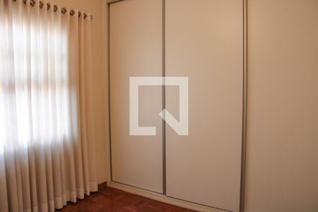 Casa à venda com 281m², 4 quartos e 3 vagasQUARTO 2