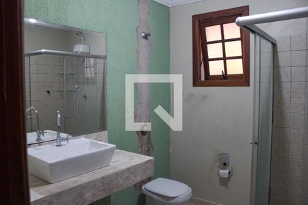 Casa à venda com 281m², 4 quartos e 3 vagasBANHEIRO CASA DE BAIXO