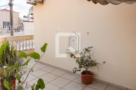 Casa à venda com 281m², 4 quartos e 3 vagasVARANDA