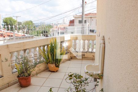 Casa à venda com 281m², 4 quartos e 3 vagasVARANDA