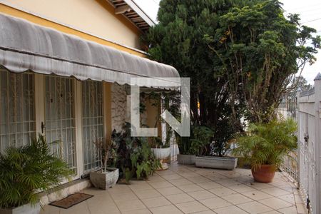 Casa à venda com 281m², 4 quartos e 3 vagasEntrada