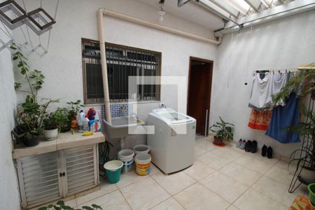 Casa à venda com 182m², 5 quartos e 3 vagasÁrea de Serviço